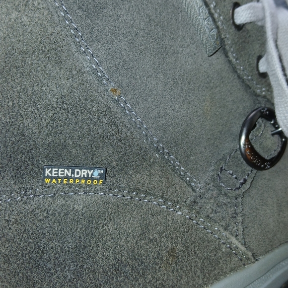 Keen Women Size 7 Heel To Toe Reisen Boot WP Black & Grey Combat Gorpcore - Picture 5 of 11